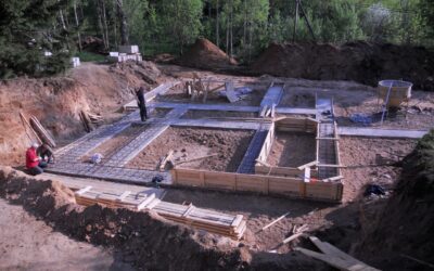 Fundamenty pod dom modułowy: płyta, stopy, bloczki – co wybiera się najczęściej i dlaczego